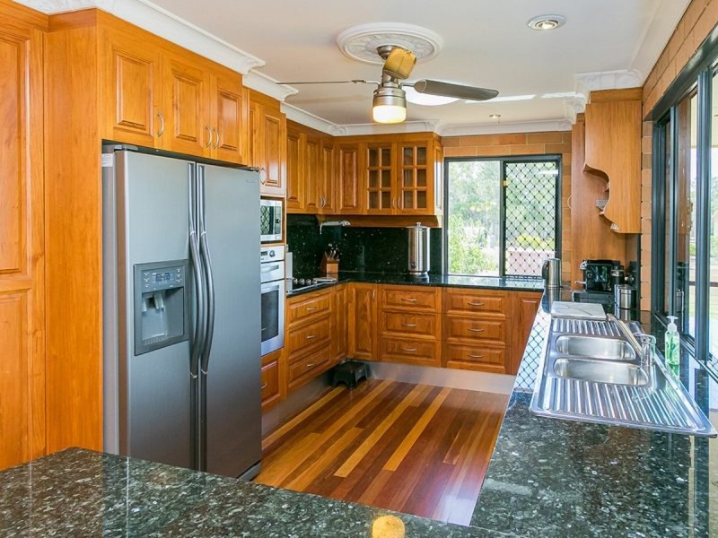 110 Eckert Road, Boonooroo QLD 4650