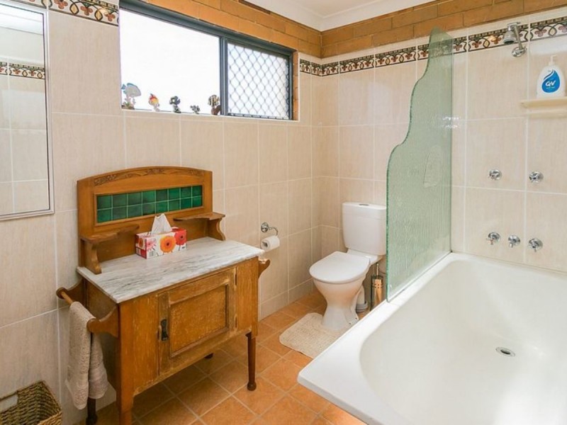 110 Eckert Road, Boonooroo QLD 4650