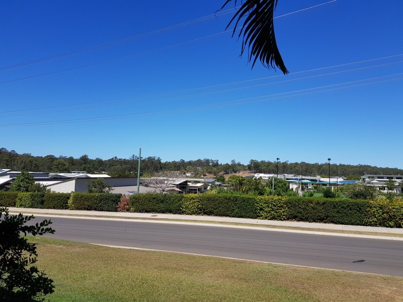 59 Iindah Road East, Tinana QLD 4650