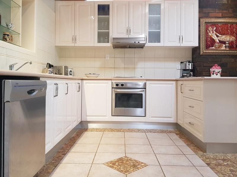 33 Serenity Drive, Tinana QLD 4650