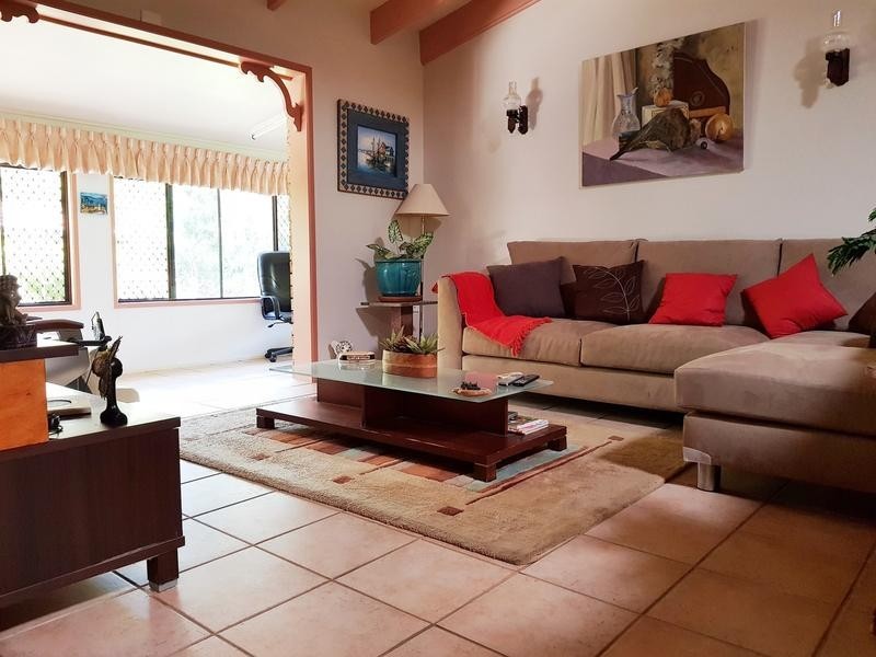 33 Serenity Drive, Tinana QLD 4650