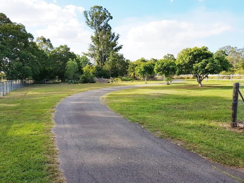 33 Serenity Drive, Tinana QLD 4650