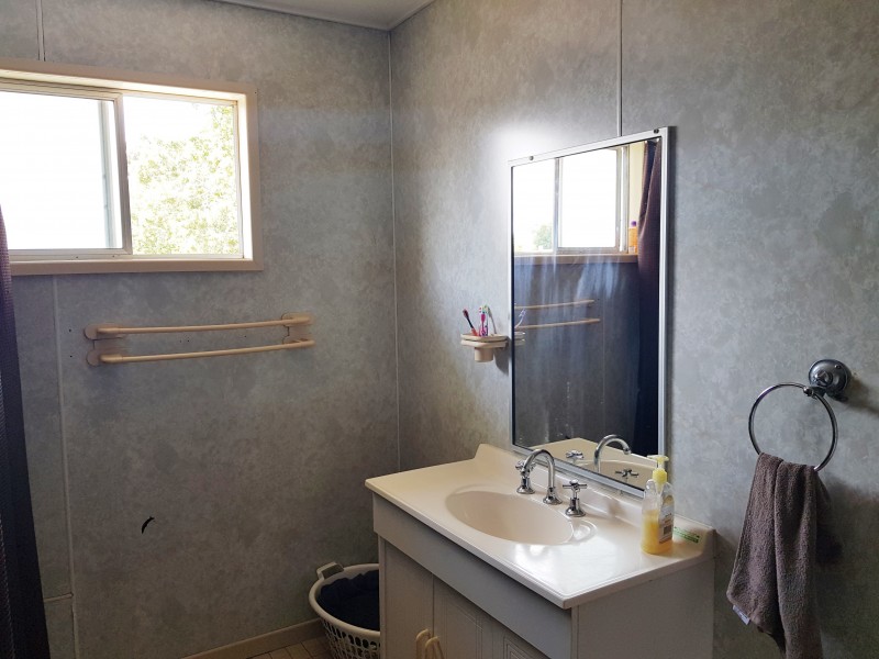 9 Blackbourn Street, Granville QLD 4650