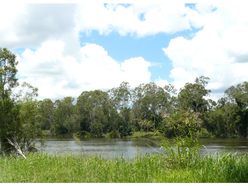 245 Pioneer Road, Mungar QLD 4650