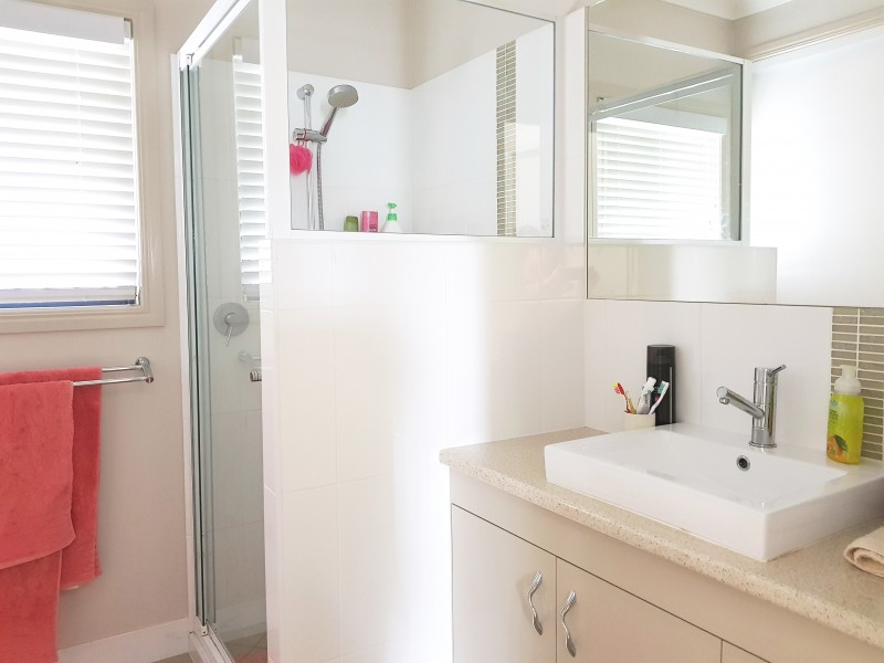 2 Niclintel Place, Oakhurst QLD 4650