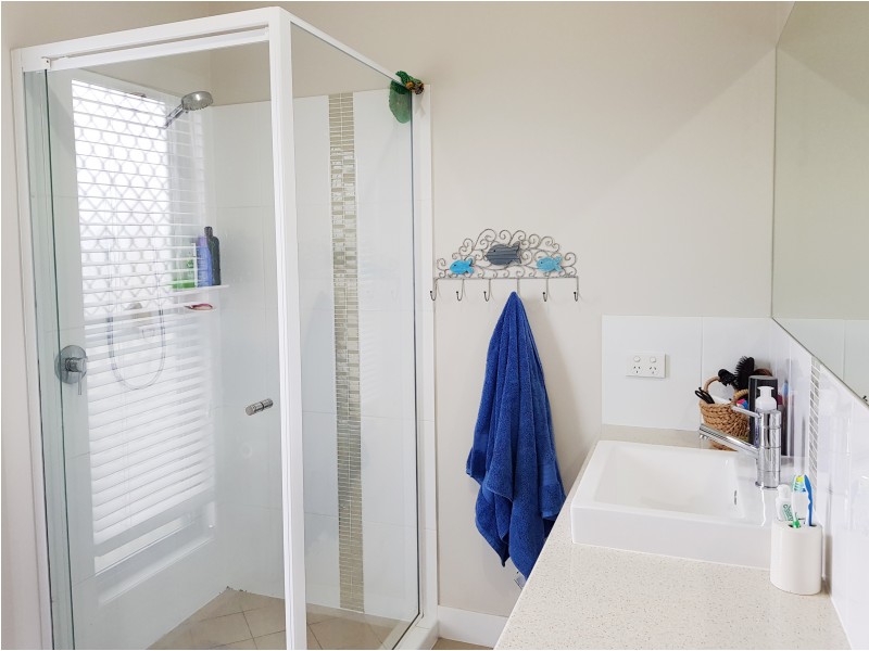 2 Niclintel Place, Oakhurst QLD 4650