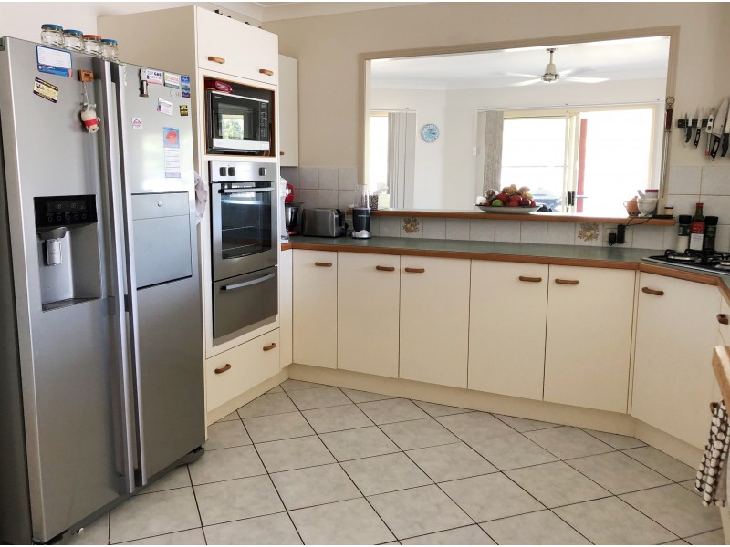 154 Boronia Drive, Poona QLD 4650