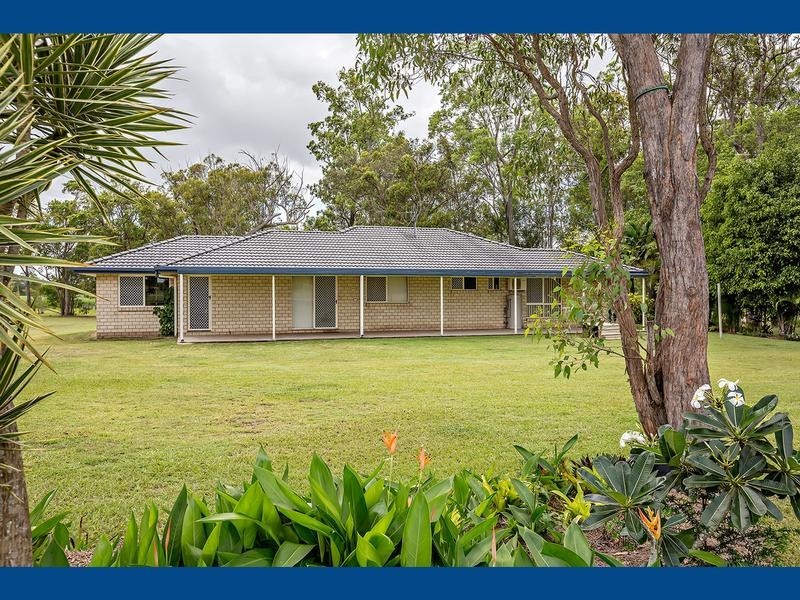 201 Philip Drive, Teddington QLD 4650