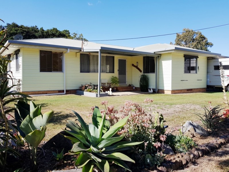 8 Miramont Street, Granville QLD 4650