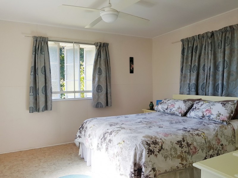 8 Miramont Street, Granville QLD 4650