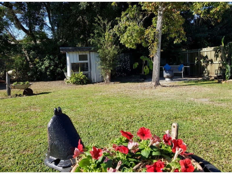 8 Miramont Street, Granville QLD 4650