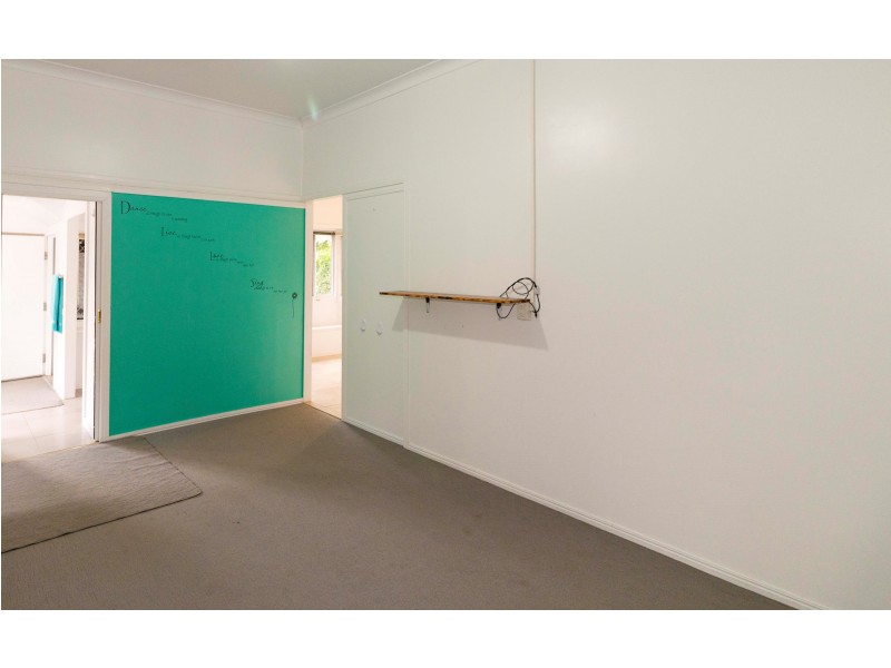 114 Ferry Street, Maryborough QLD 4650