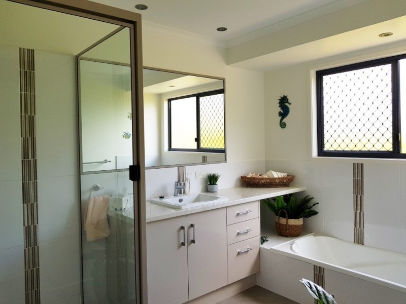 175 Mary View Drive, Yengarie QLD 4650