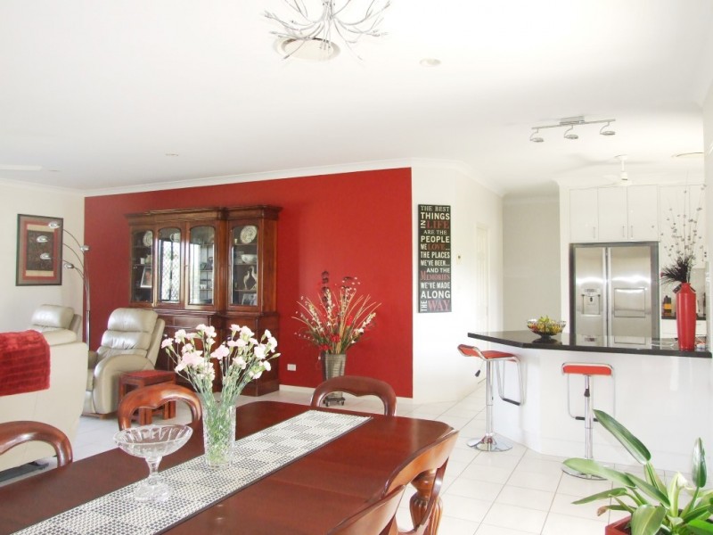 Oakhurst QLD 4650