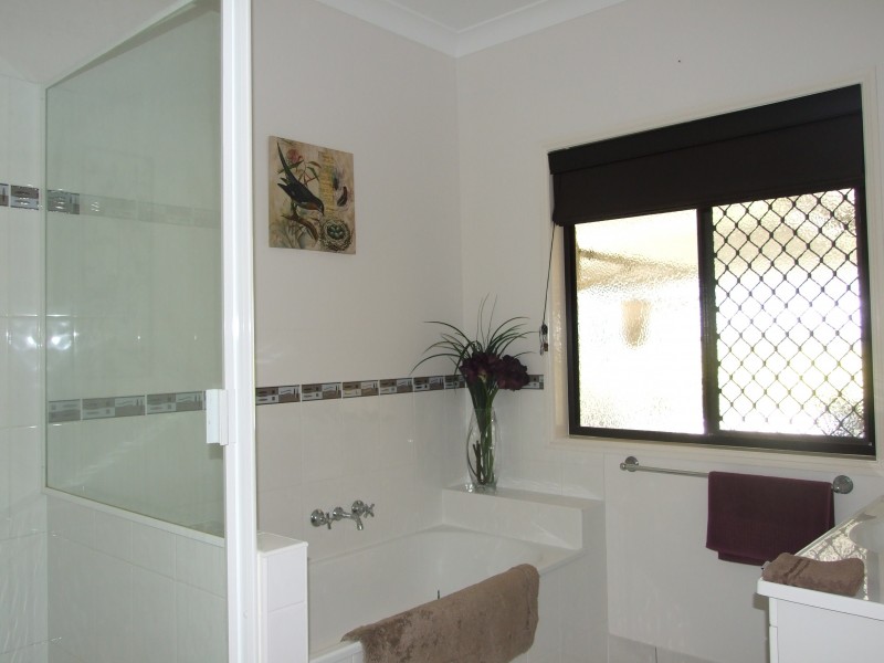Oakhurst QLD 4650