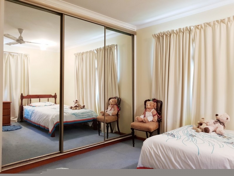 22 Granville Terrace, Granville QLD 4650