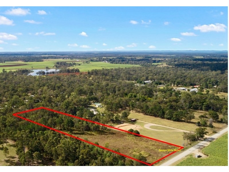 185 Philip Drive, Teddington QLD 4650