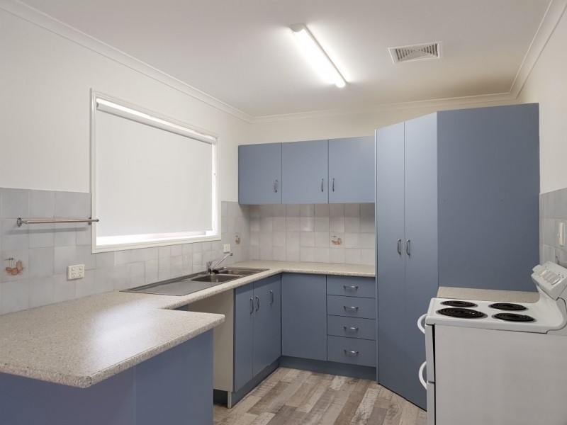 123 Cambridge Street, Granville QLD 4650