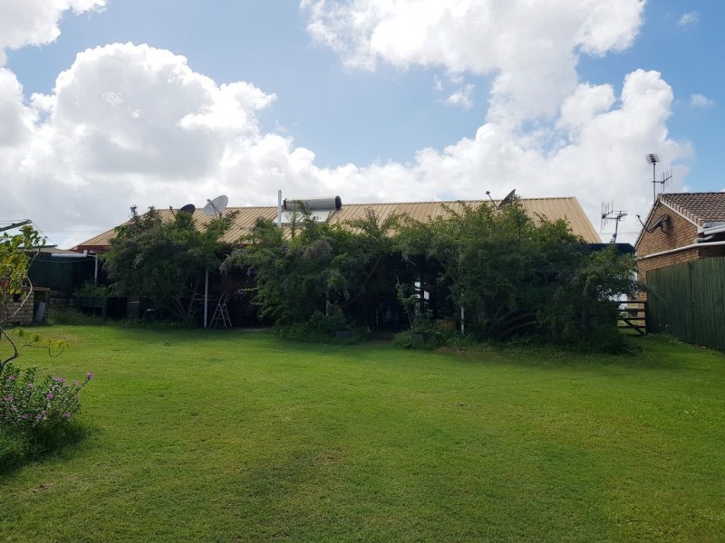 40 Esplanade, Maaroom QLD 4650