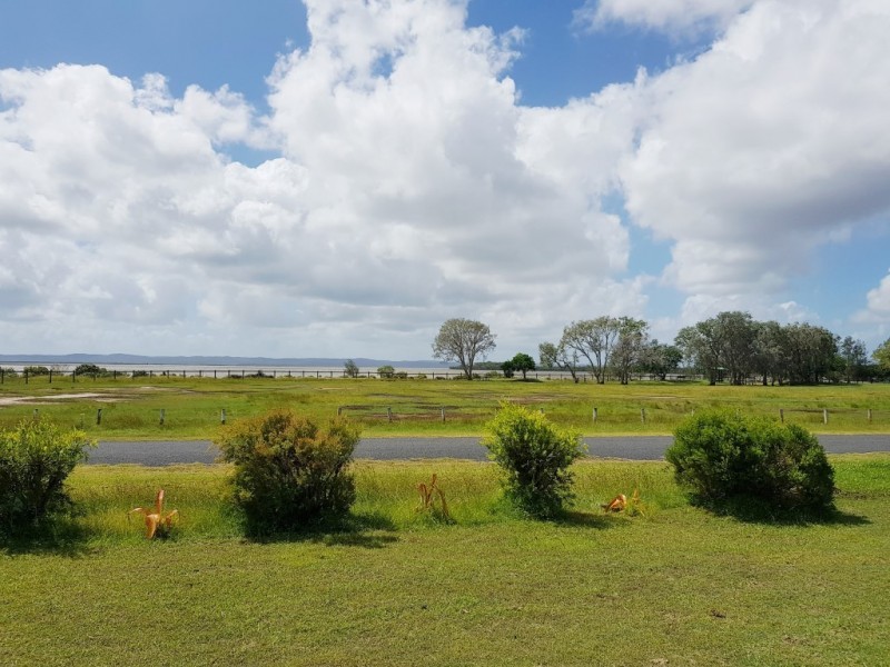 40 Esplanade, Maaroom QLD 4650