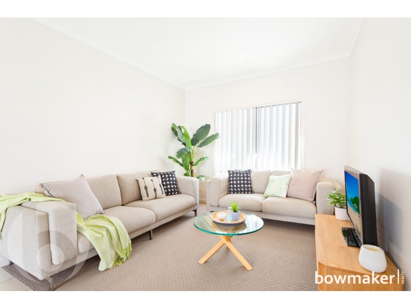 76 Nicklaus Parade, North Lakes QLD 4509