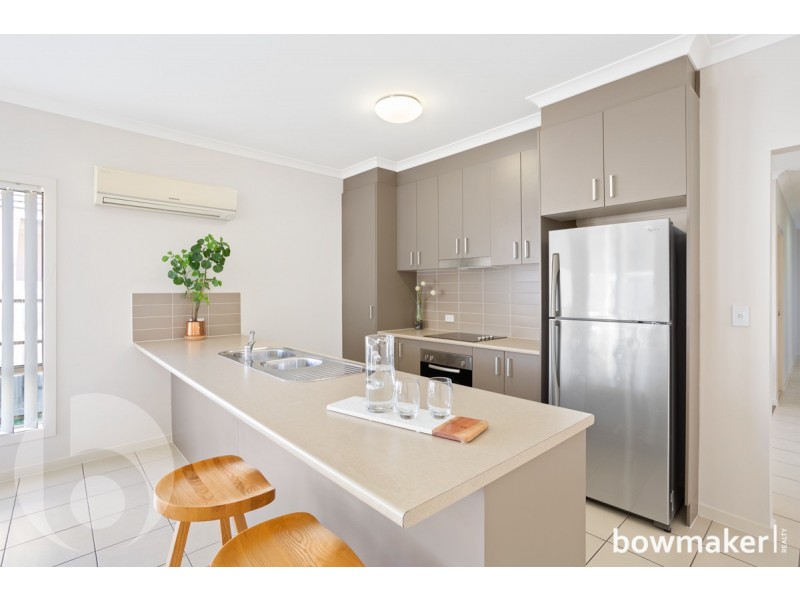 76 Nicklaus Parade, North Lakes QLD 4509