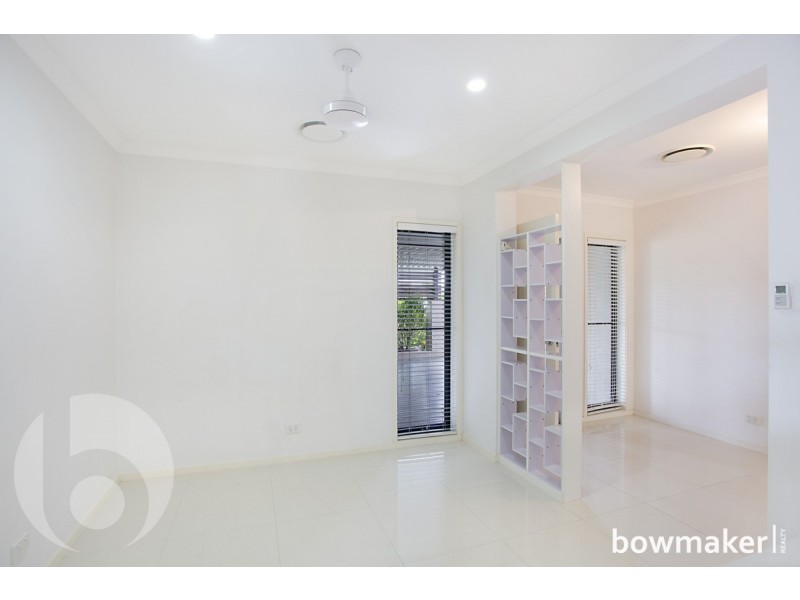 10 Freeman Street, North Lakes QLD 4509