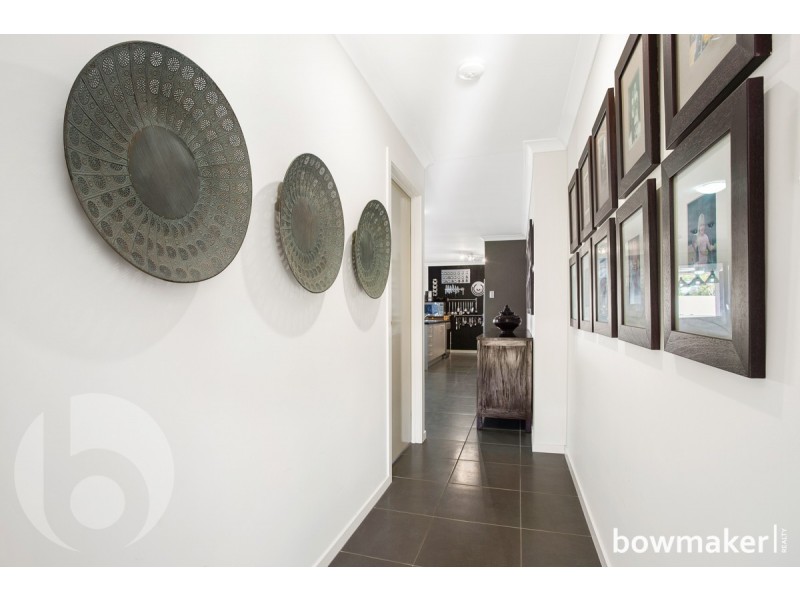 8 Dunes Crescent, North Lakes QLD 4509