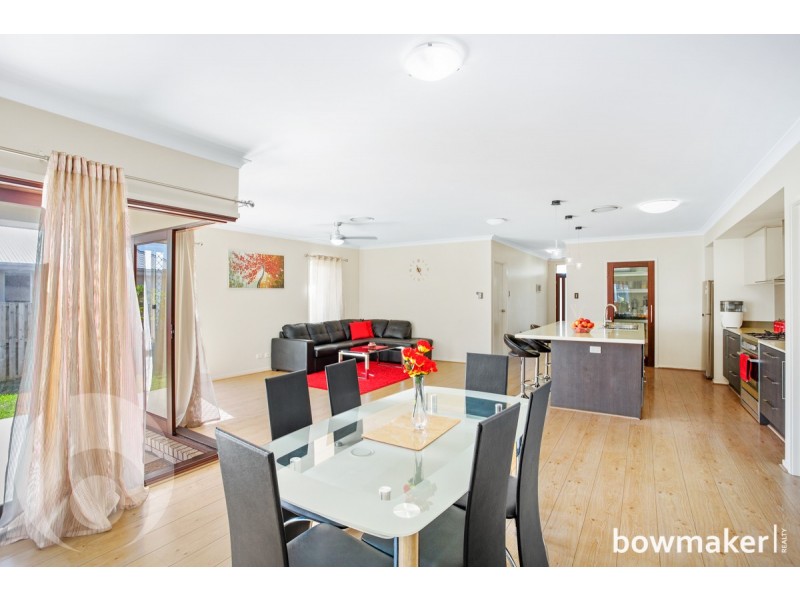 24 Wallis Circuit, North Lakes QLD 4509