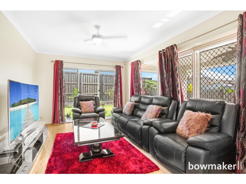 24 Wallis Circuit, North Lakes QLD 4509