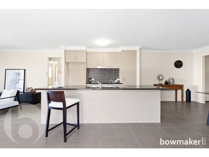 12 Williams Crescent, North Lakes QLD 4509