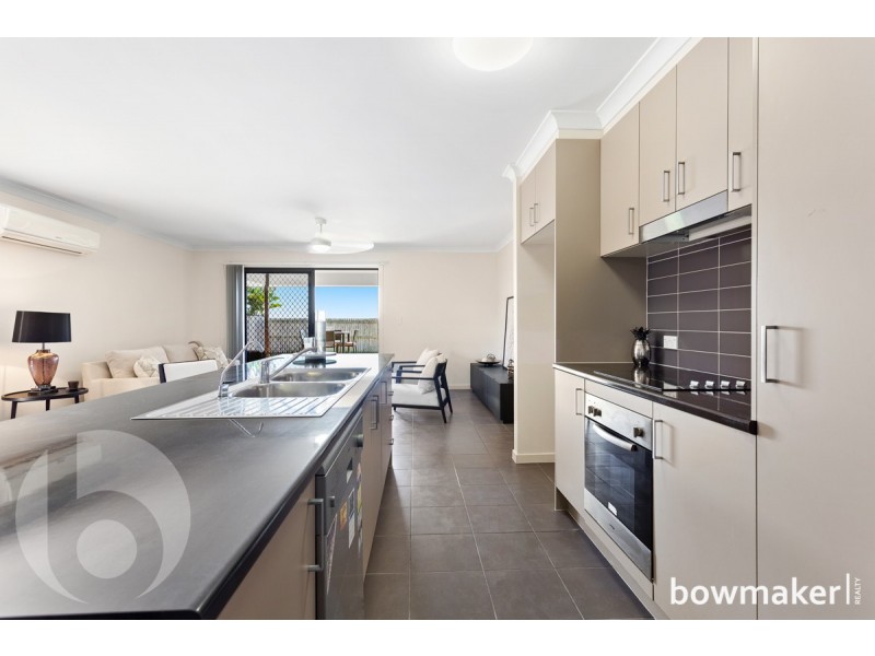 12 Williams Crescent, North Lakes QLD 4509