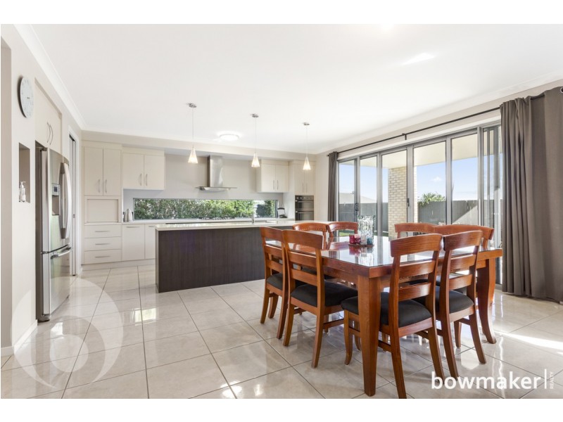 38 Sunstone Circuit, Mango Hill QLD 4509