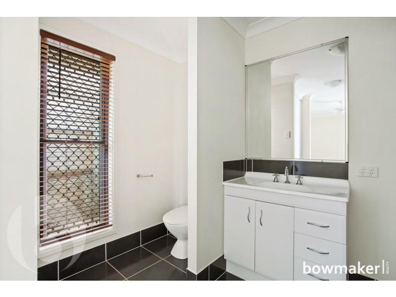 7 Madison Avenue, North Lakes QLD 4509