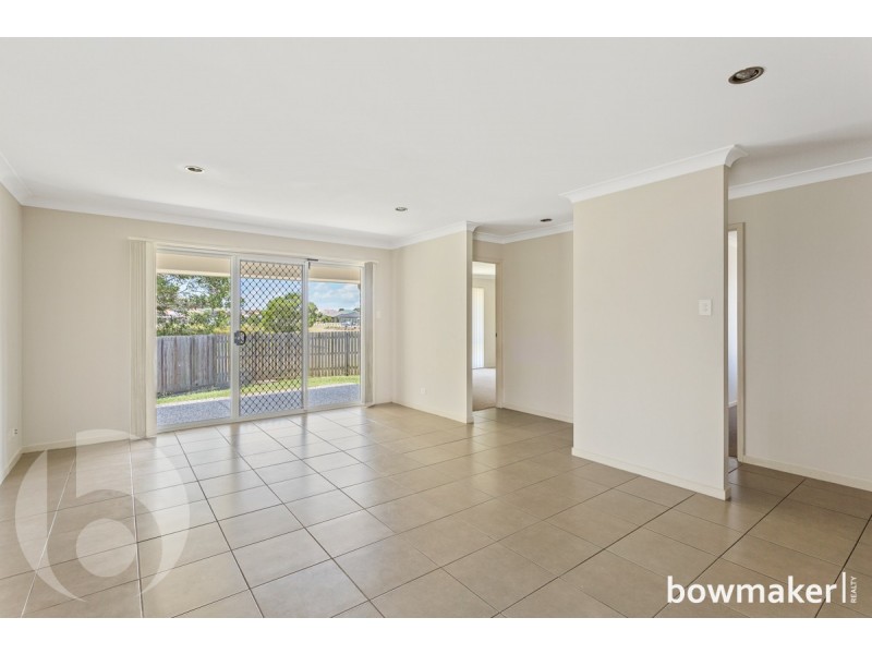 14 Bangalow Street, Morayfield QLD 4506