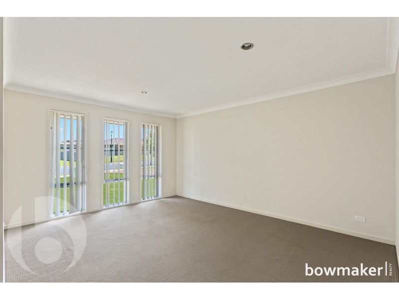 14 Bangalow Street, Morayfield QLD 4506