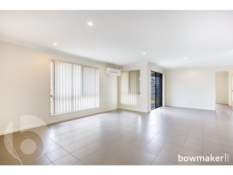 152 Nicklaus Parade, North Lakes QLD 4509