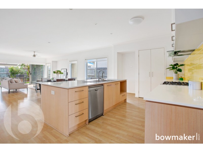 25 Friars Crescent, North Lakes QLD 4509