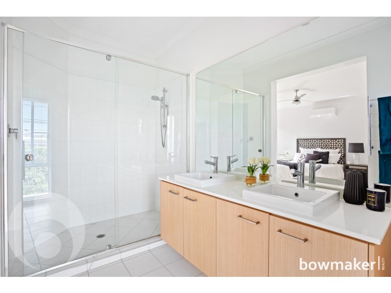 25 Friars Crescent, North Lakes QLD 4509