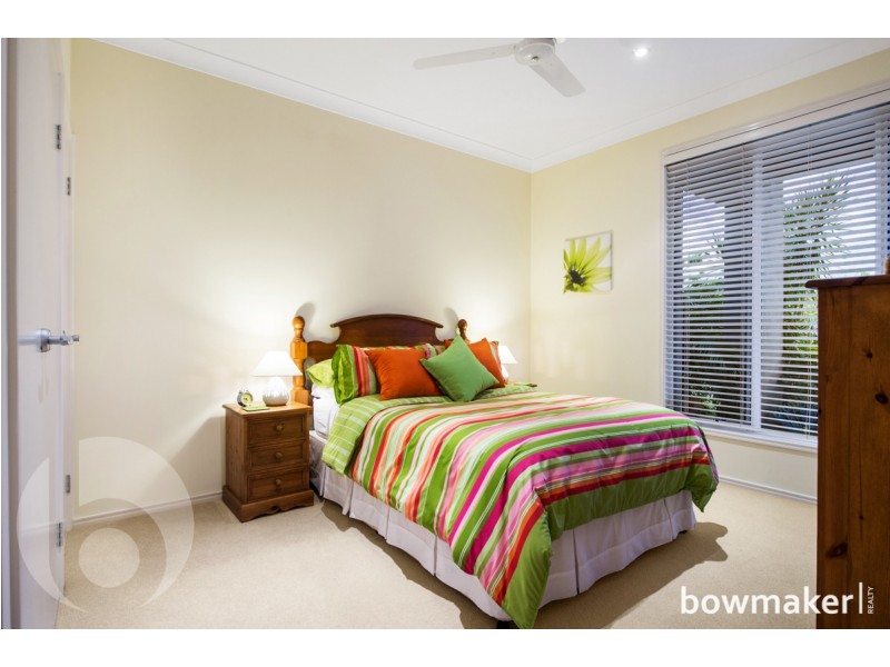 18 Thomson Close, North Lakes QLD 4509
