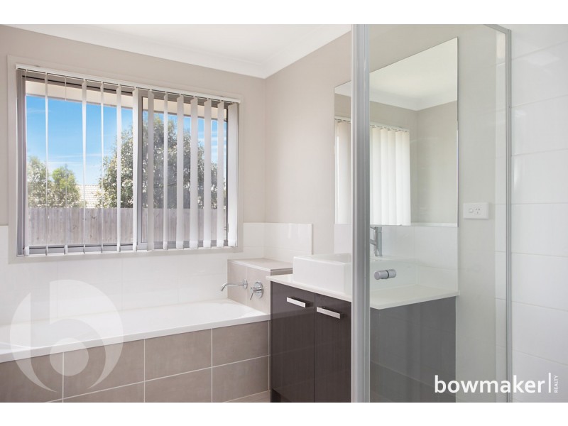 8 Vanilla Avenue, Griffin QLD 4503
