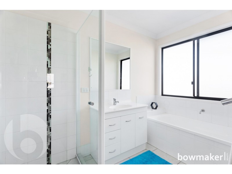 27 Friars Crescent, North Lakes QLD 4509