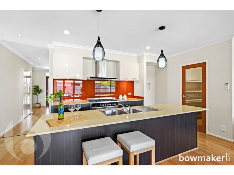 12 Ravensbourne Crescent, North Lakes QLD 4509