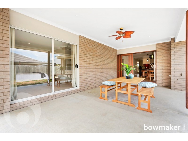 12 Ravensbourne Crescent, North Lakes QLD 4509
