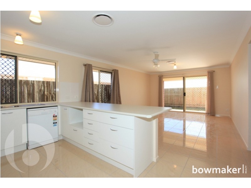 17 Cowen Terrace, North Lakes QLD 4509