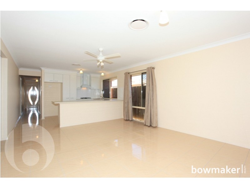17 Cowen Terrace, North Lakes QLD 4509