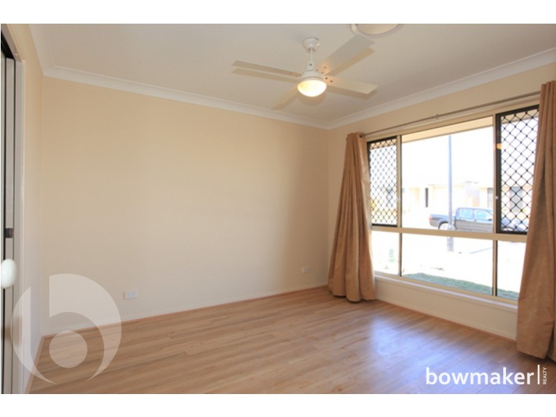 17 Cowen Terrace, North Lakes QLD 4509