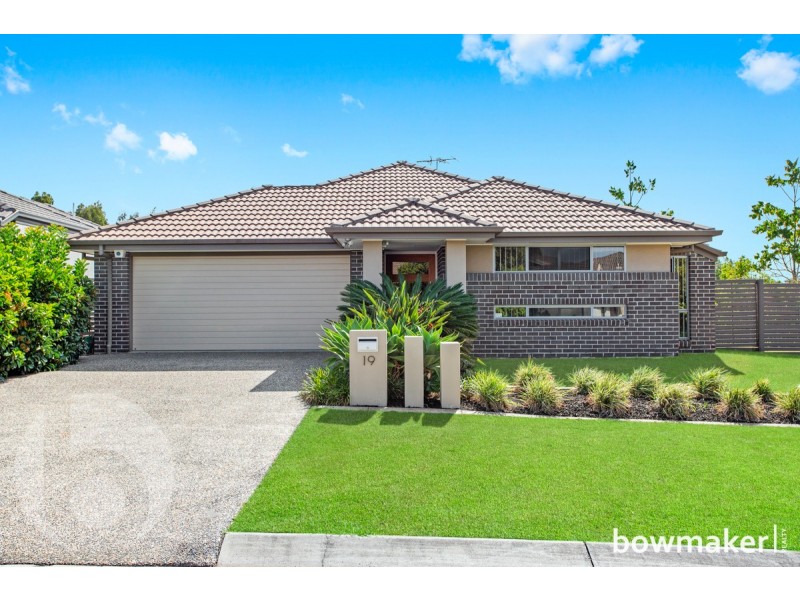 19 Menara Circuit, North Lakes QLD 4509