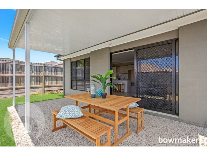 24 Menara Circuit, North Lakes QLD 4509