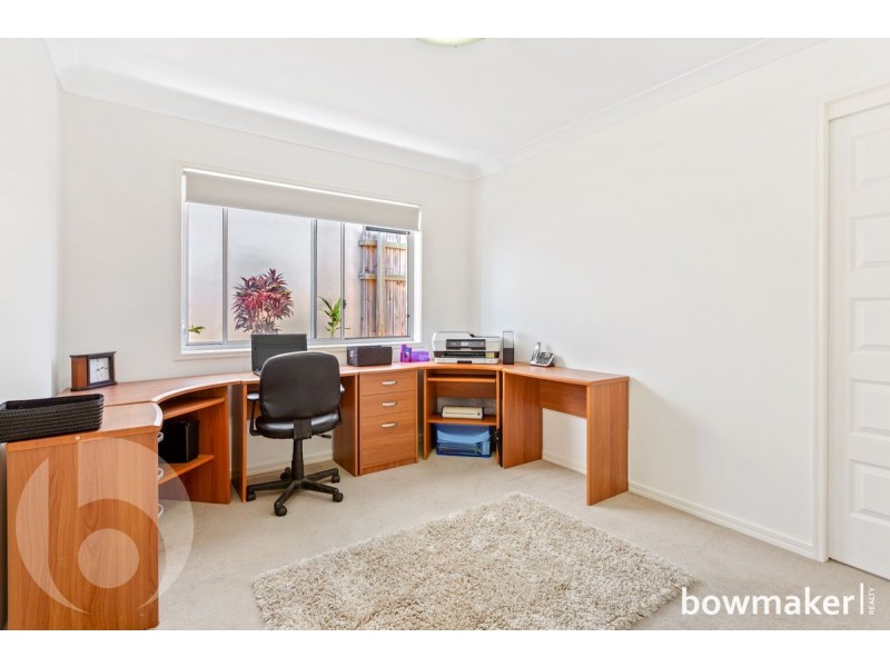 8 Montgomerie Parade, North Lakes QLD 4509